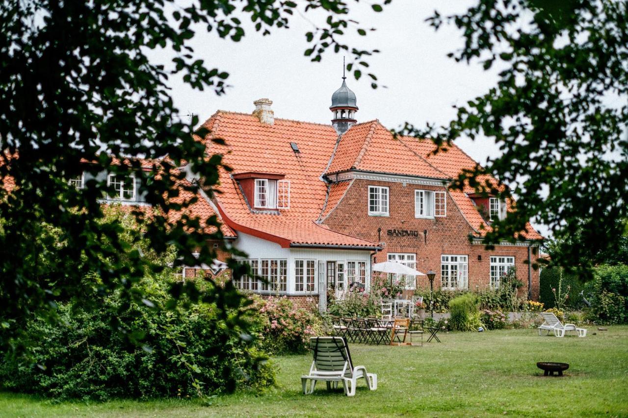 Langebjerg Pension & Spisested Allinge-Sandvig Exterior foto