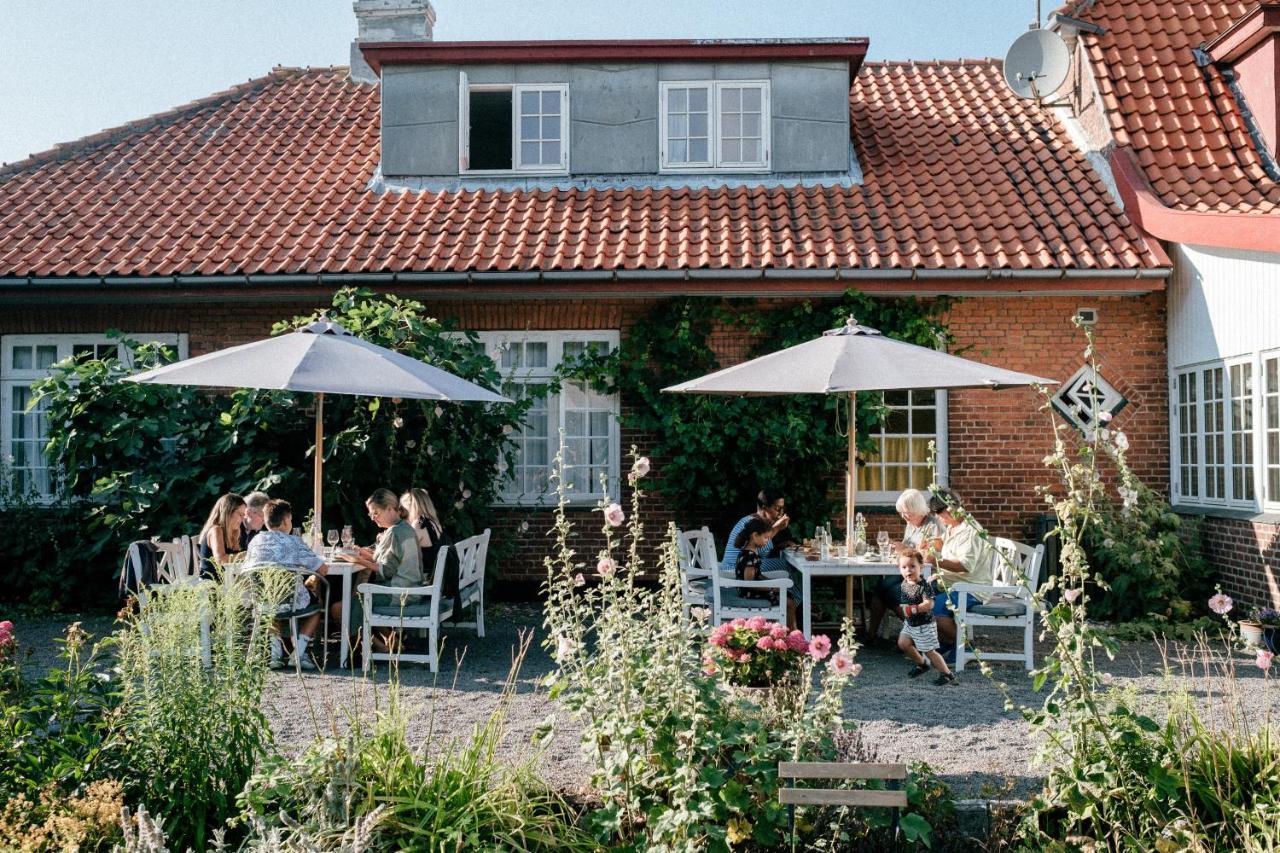 Langebjerg Pension & Spisested Allinge-Sandvig Exterior foto