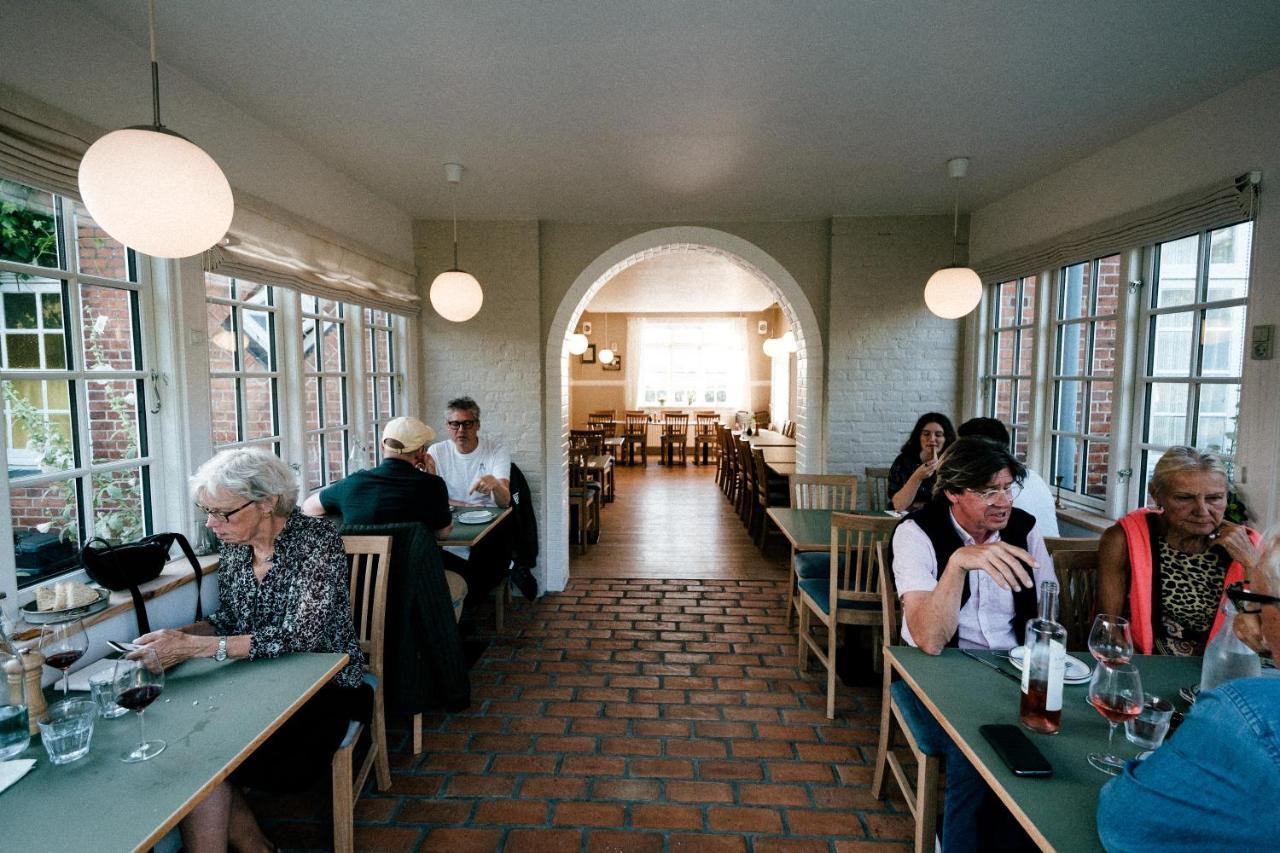 Langebjerg Pension & Spisested Allinge-Sandvig Exterior foto