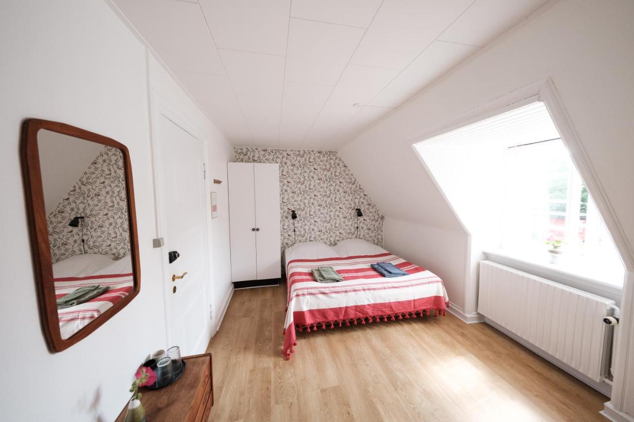 Langebjerg Pension & Spisested Allinge-Sandvig Exterior foto