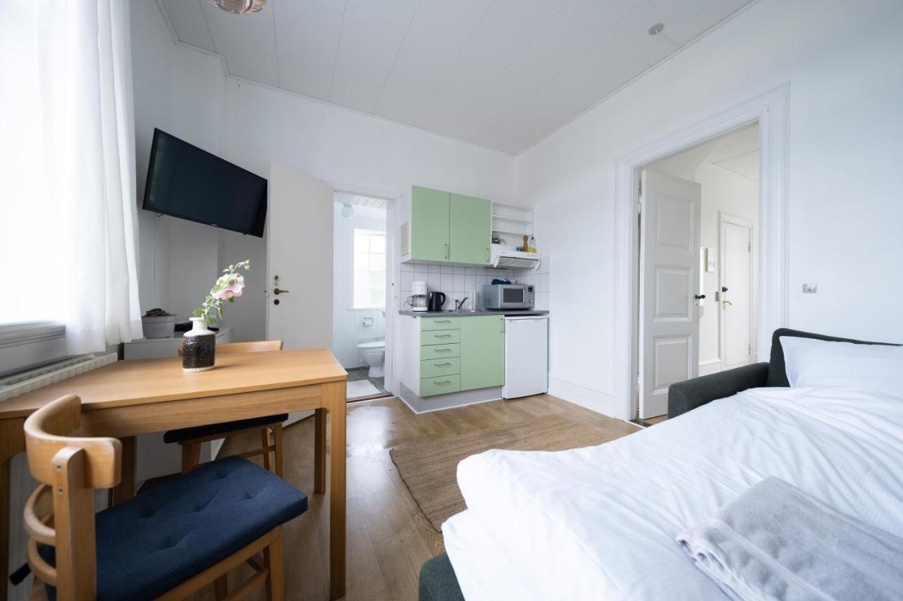 Langebjerg Pension & Spisested Allinge-Sandvig Exterior foto
